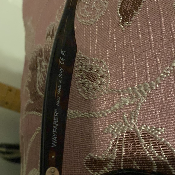 Ray Ban “Original Wayfarer Classic” in Colour Brown & Frame Polished Tortoise - Picture 2 of 7